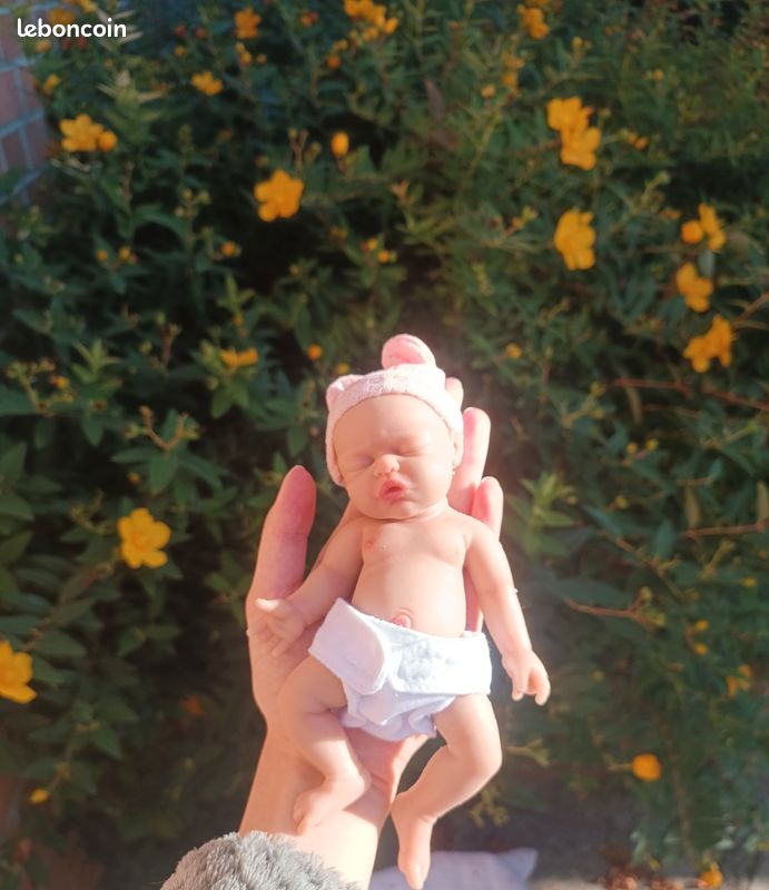 Mini bébé reborn full silicone 20cm-250g (image 1)