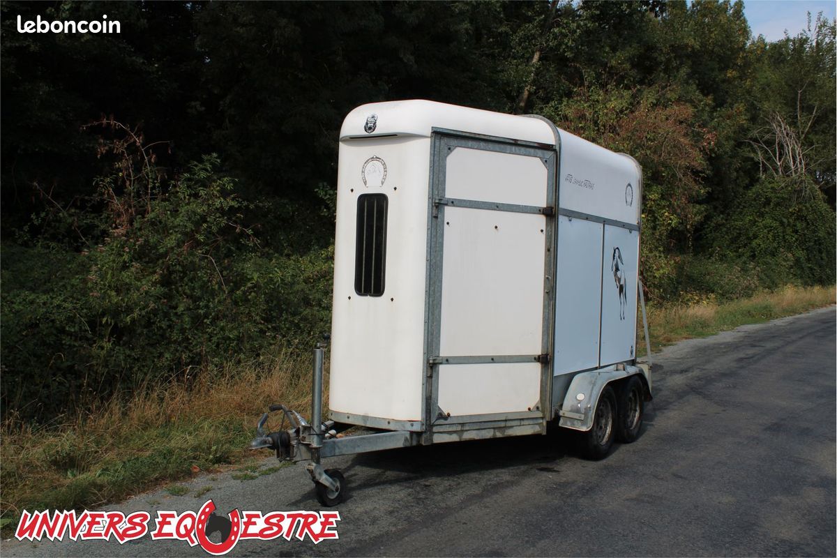 Van Chevaux Fautras Van Fautras Pieces Detachees Horse Trailer Van