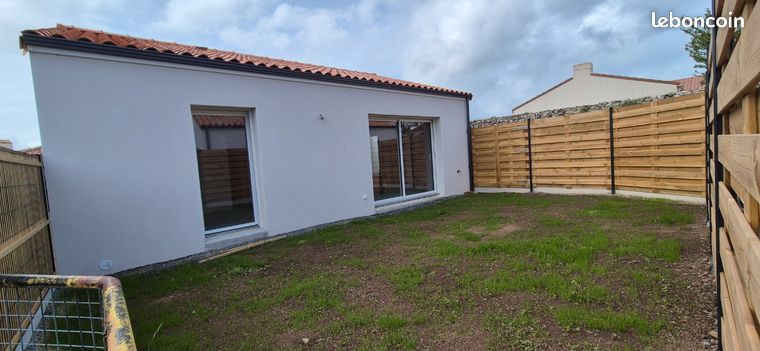 Maison 3 pièces et parking