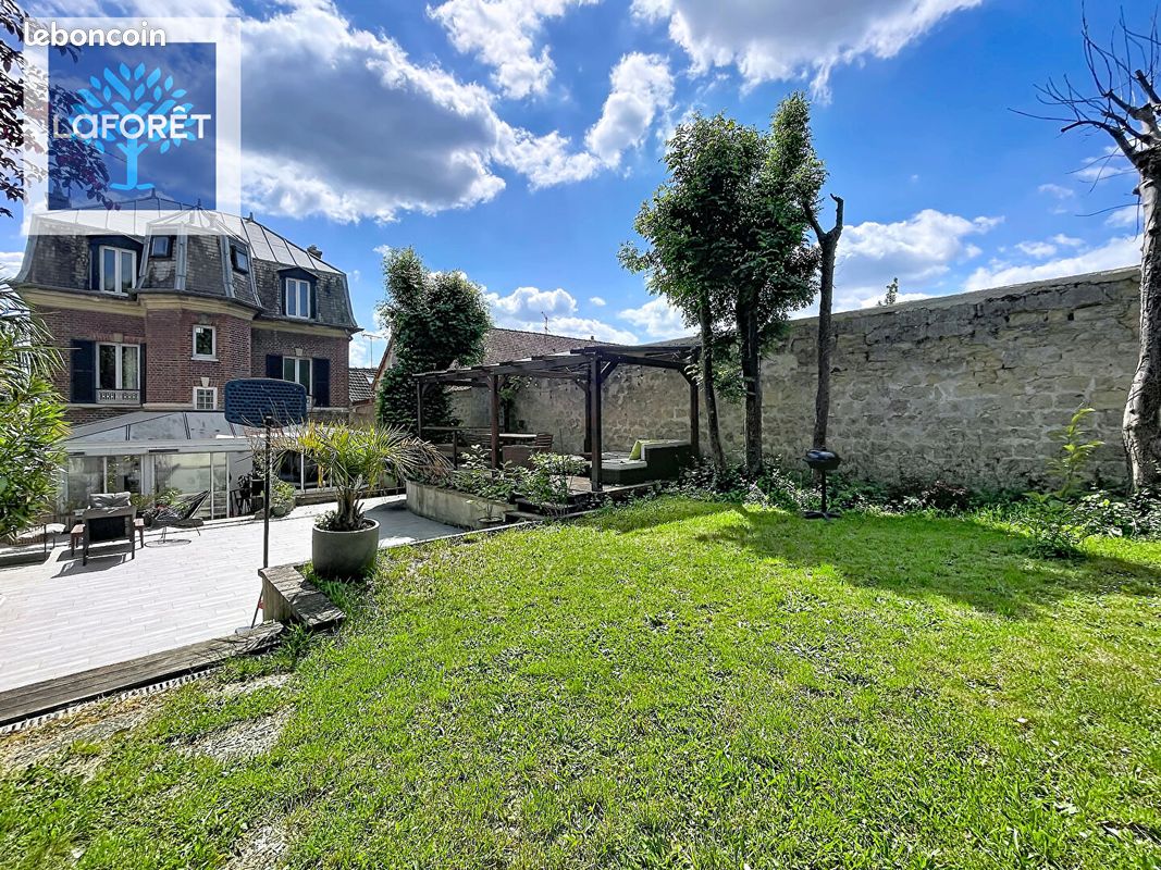 Maison 7 pièces 190 m² · à Parmain · 190 m² · 599 000 €