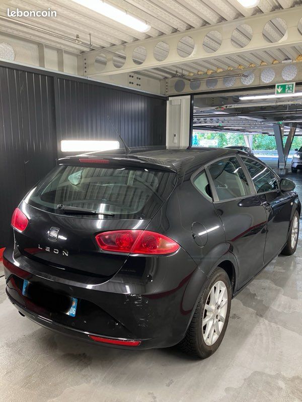 Seat Leon 1.6 TDI FAP CR 105 STYLE (image 2)