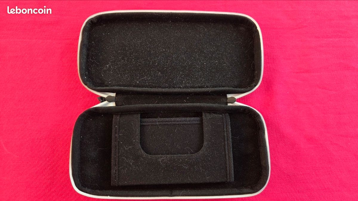 Pochette noire pour Nintendo Switch (image 3)
