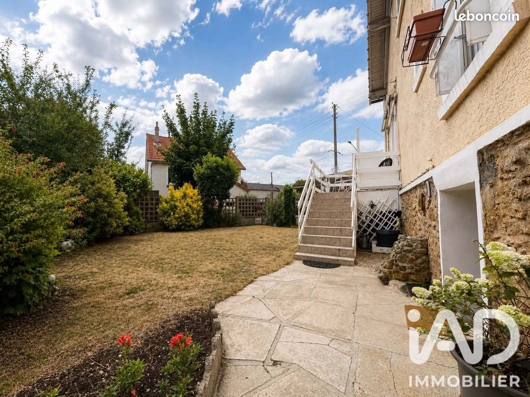 Maison 4 pièces 83 m² · à Le Blanc-Mesnil · 83 m² · 290 000 €