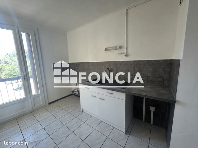 Appartement 3 pièces 57 m² · à Manosque · 57 m² · 658 €