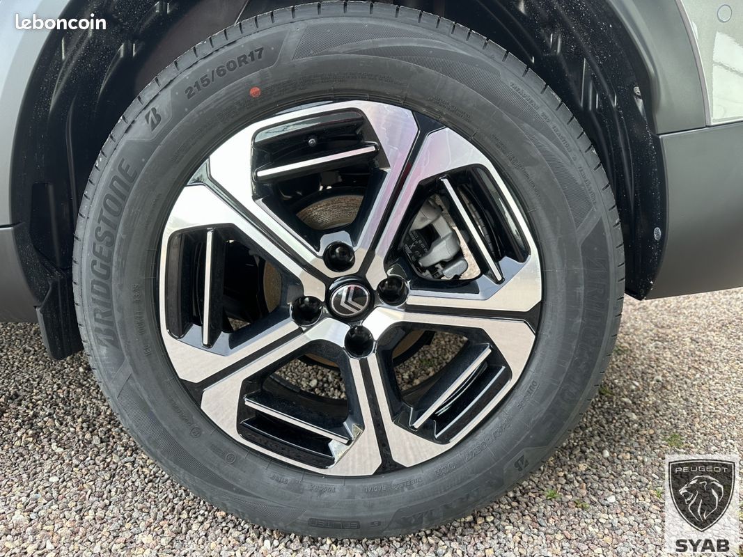 Citroën C3 AIRCROSS 2024 1.2I HYBRIDE 145 BVR MAX (image 8)