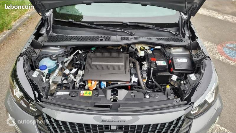 Peugeot 2008 e-2008 156ch 54 kWh Allure (image 26)