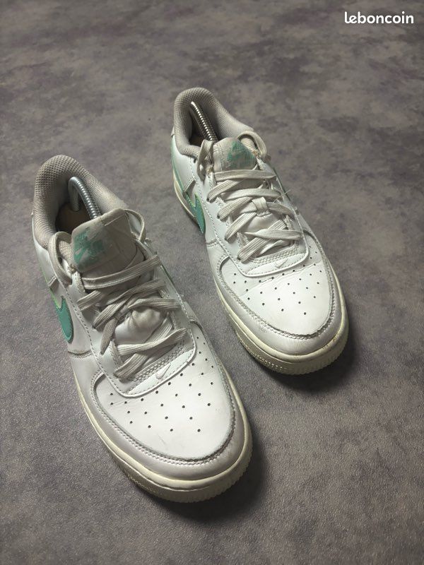 Baskets Nike aire force 1 blanche logo turquoise - 37,5 (image 4)