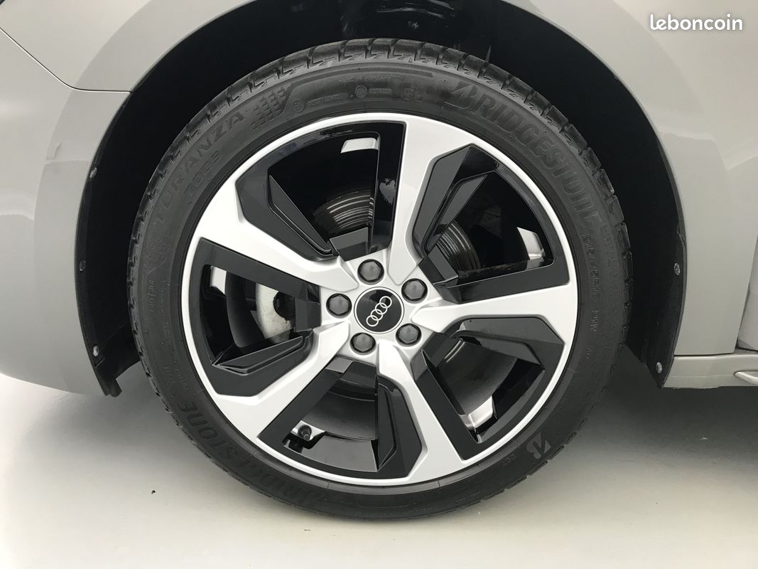 AUDI A1 Sportback 35 TFSI 150 ch S tronic 7 S Line (image 9)