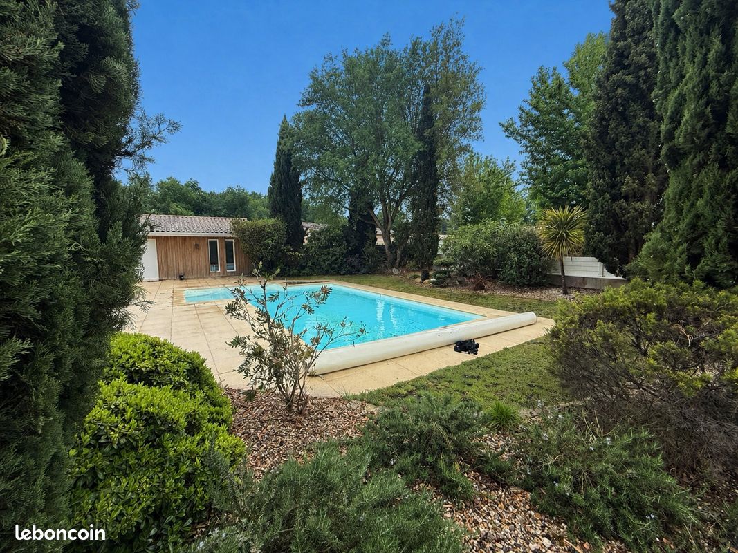 Maison 6 pièces 178 m² · à Sainte-Hélène · 178 m² · 599 900 €