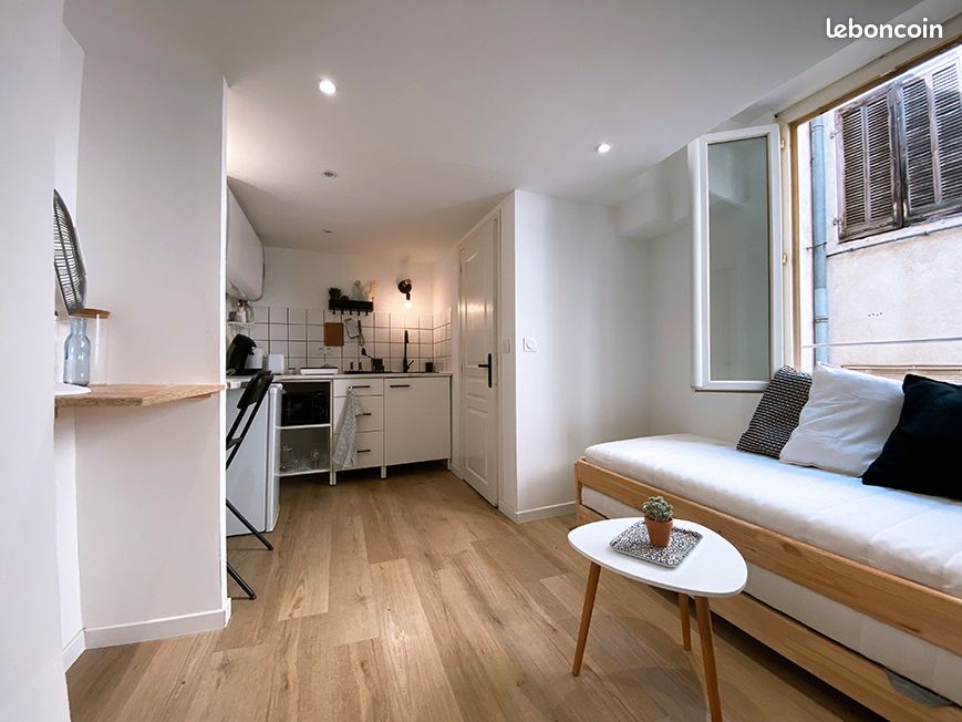 Appartement 1 pièce 14 m² · à Toulon · 14 m² · 450 €