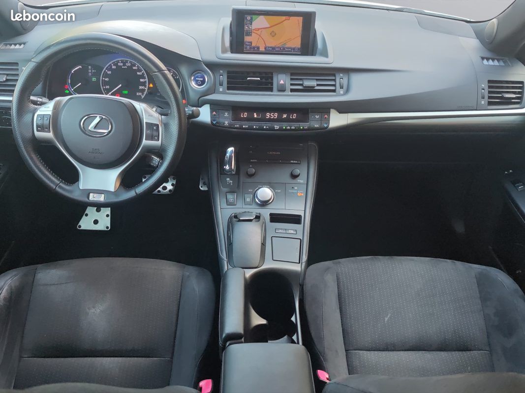 Lexus ct200h f sport auto (image 12)