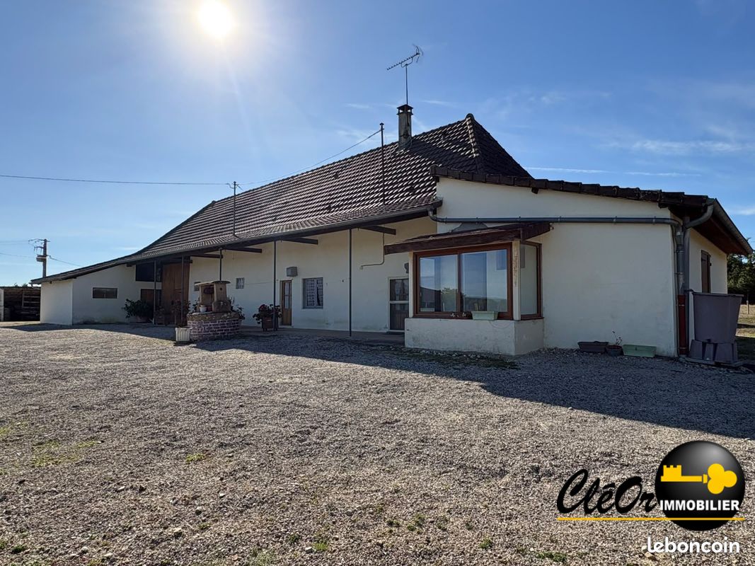 Maison 4 pièces 90 m² · à Montpont-en-Bresse · 90 m² · 224 000 €