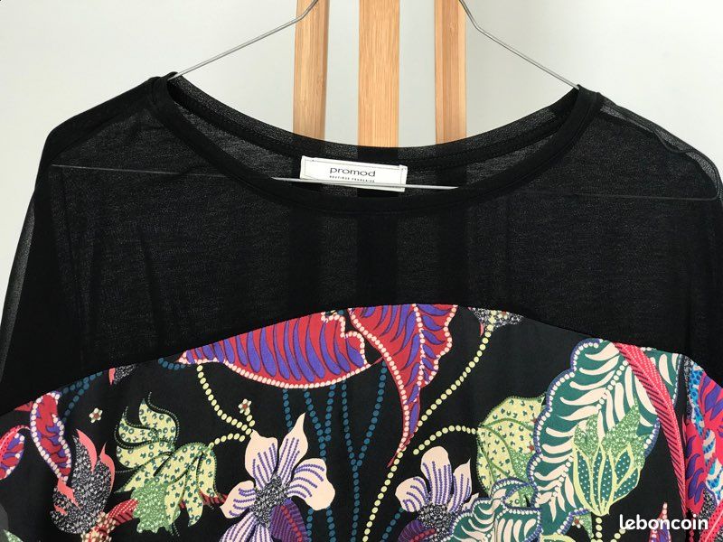Haut noir motif en voile (image 3)