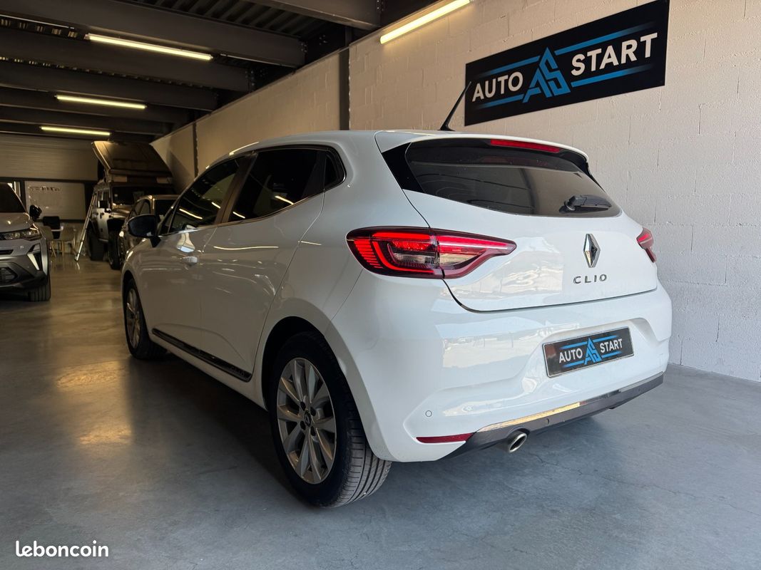 Renault CLIO V Intens 1.3 TCe 130ch CARPLAY / SUIVI COMPLET RENAULT / CAMERA / RADAR AV & AR / CLIM AUTO (image 8)