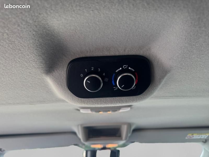Ford Transit Custom Kombi 320 L2H1 2.0 EcoBlue 130ch mHEV Trend Business 7cv (image 27)