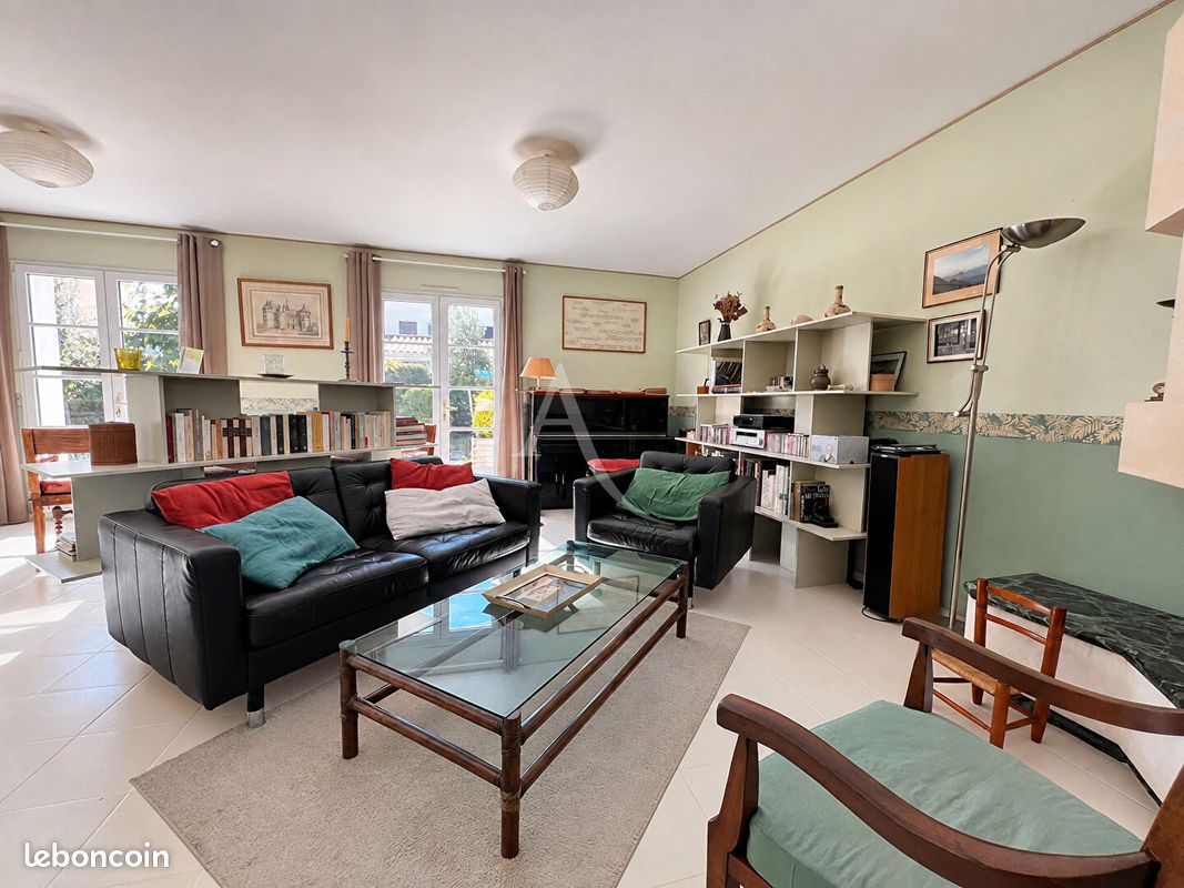 Maison 5 pièces 145 m² · à Longeville-sur-Mer · 145 m² · 447 000 €