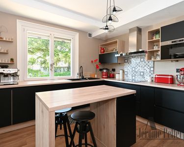 Maison 800 000 € - 235 m²