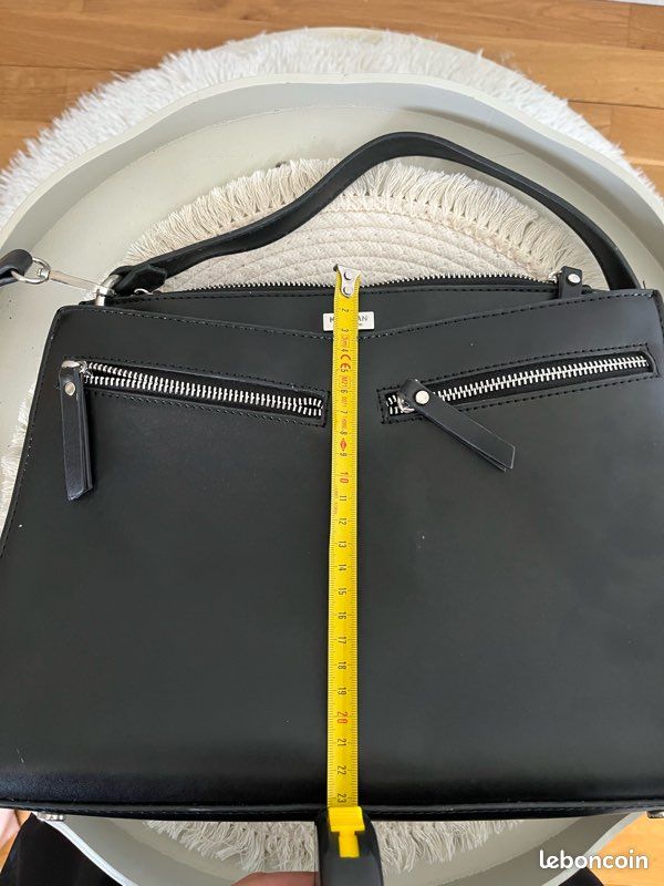 Sac à main Morgan noir – pratique élégant, porté main ou