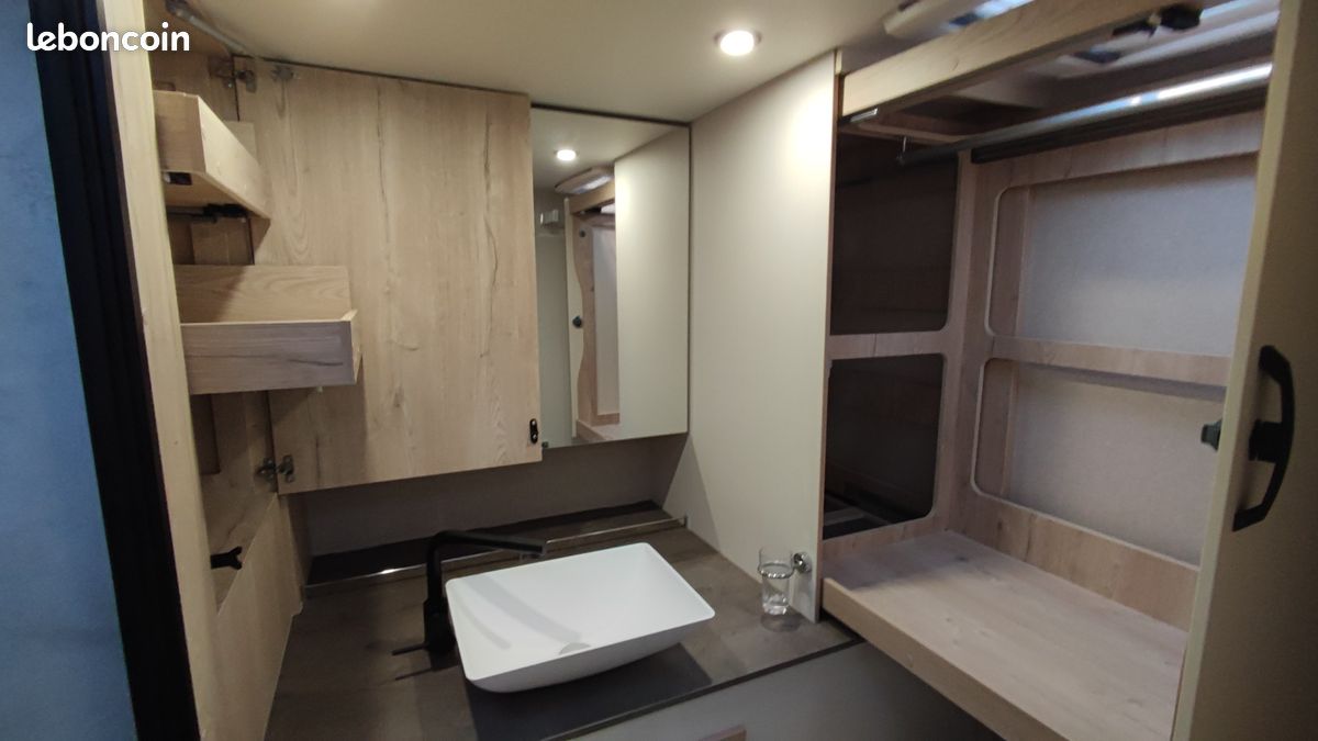 đïž Camping-car ProfilĂ© FLORIUM MAYFLOWER 67LO Maxi Salon đïžđ (image 8)