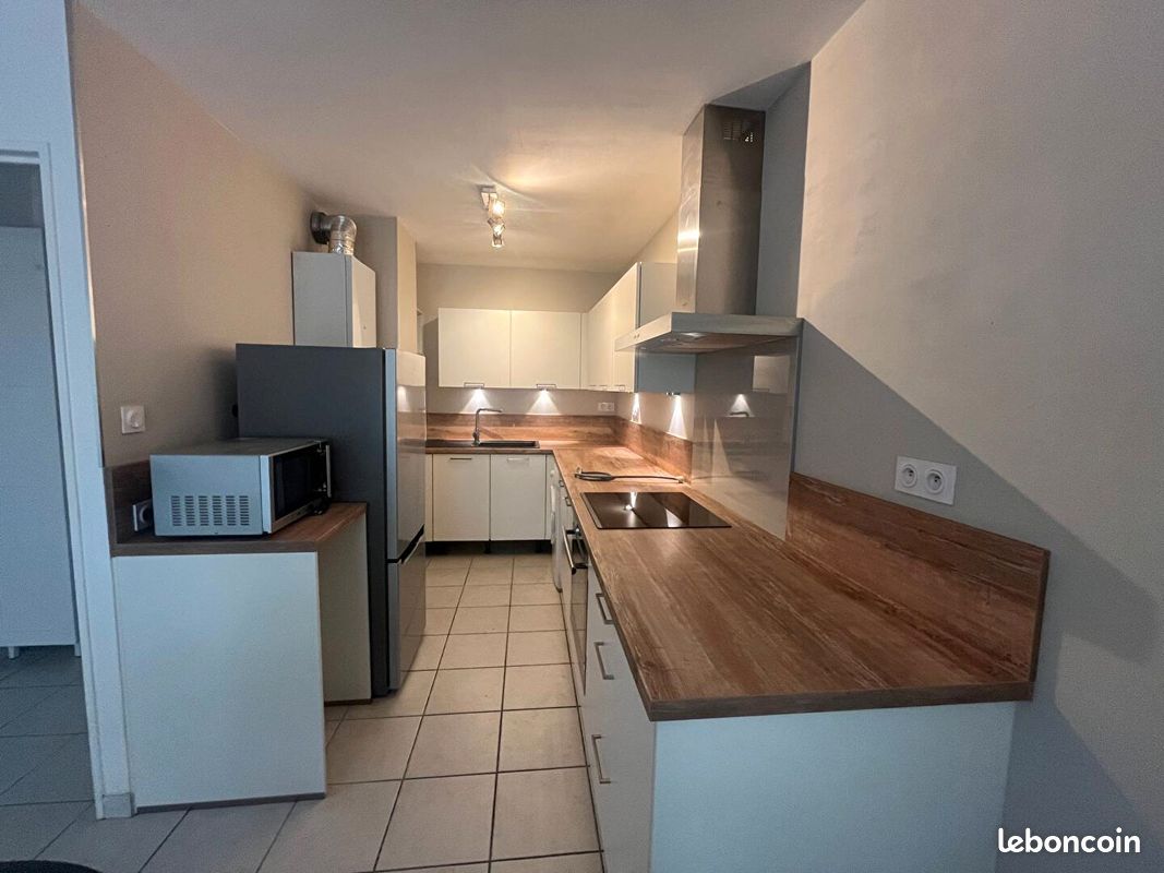 Appartement a louer - 3 pièce(s) - 61 m2 - Surfyn