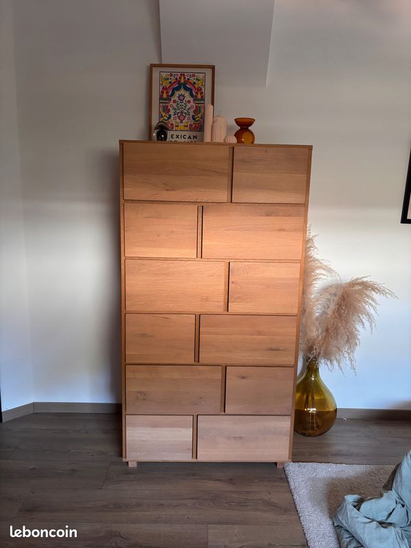 Chiffonnier HANA Habitat en chêne – Design Bethan Gray – 12 tiroirs (image 1)