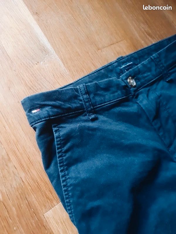 Pantalon Tommy Hilfiger 12 ans TBE (image 1)