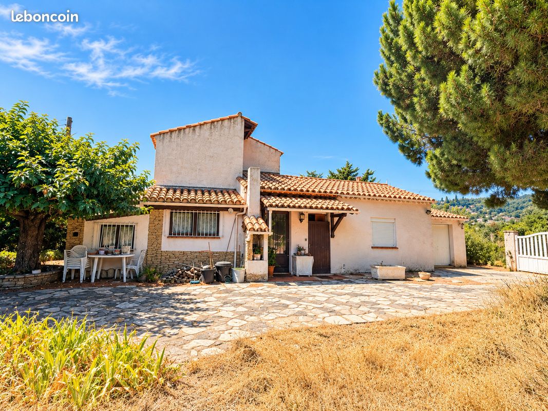 Maison 3 pièces 93 m² · à Ollioules · 93 m² · 500 000 €