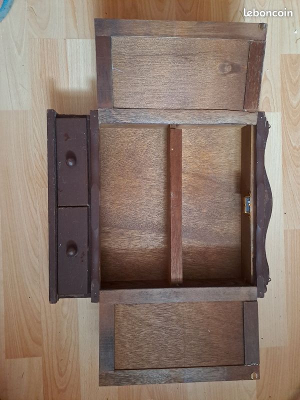 Petit meuble en bois 39 x 29 cm (image 2)