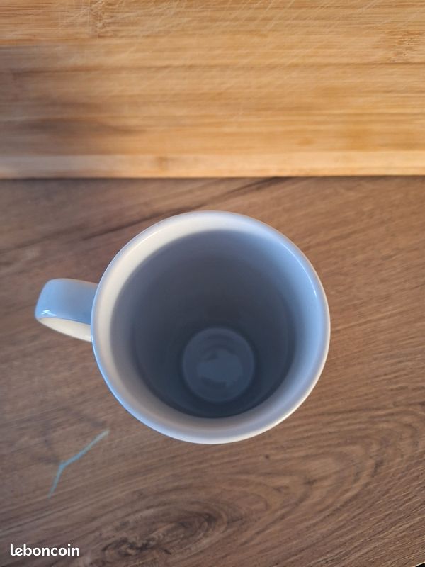 Mug (image 3)