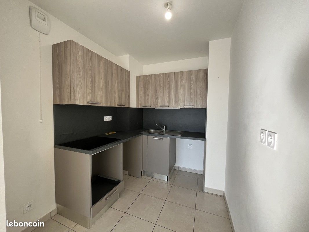 Appartement 2 pièces 42 m² · à Fréjus · 42 m² · 780 €/mois