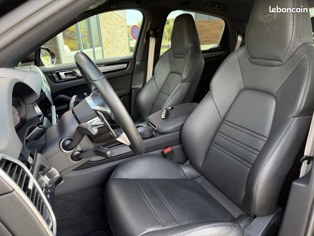 PORSCHE CAYENNE E-HYBRID 3.0 V6 462cv (image 9)