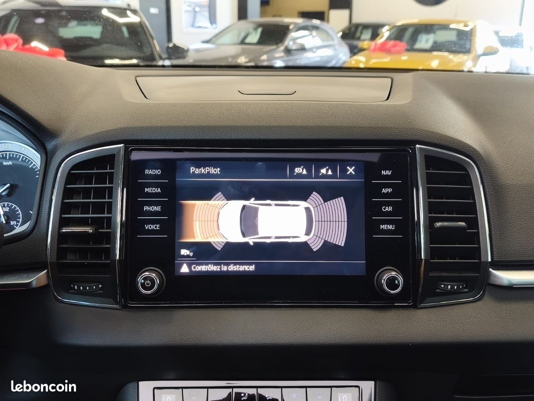 SKODA KAROQ 2.0 TDI 150cv 4x4 DSG7 Style / Toit Ouvrant / Attelage / CarPlay / (image 13)
