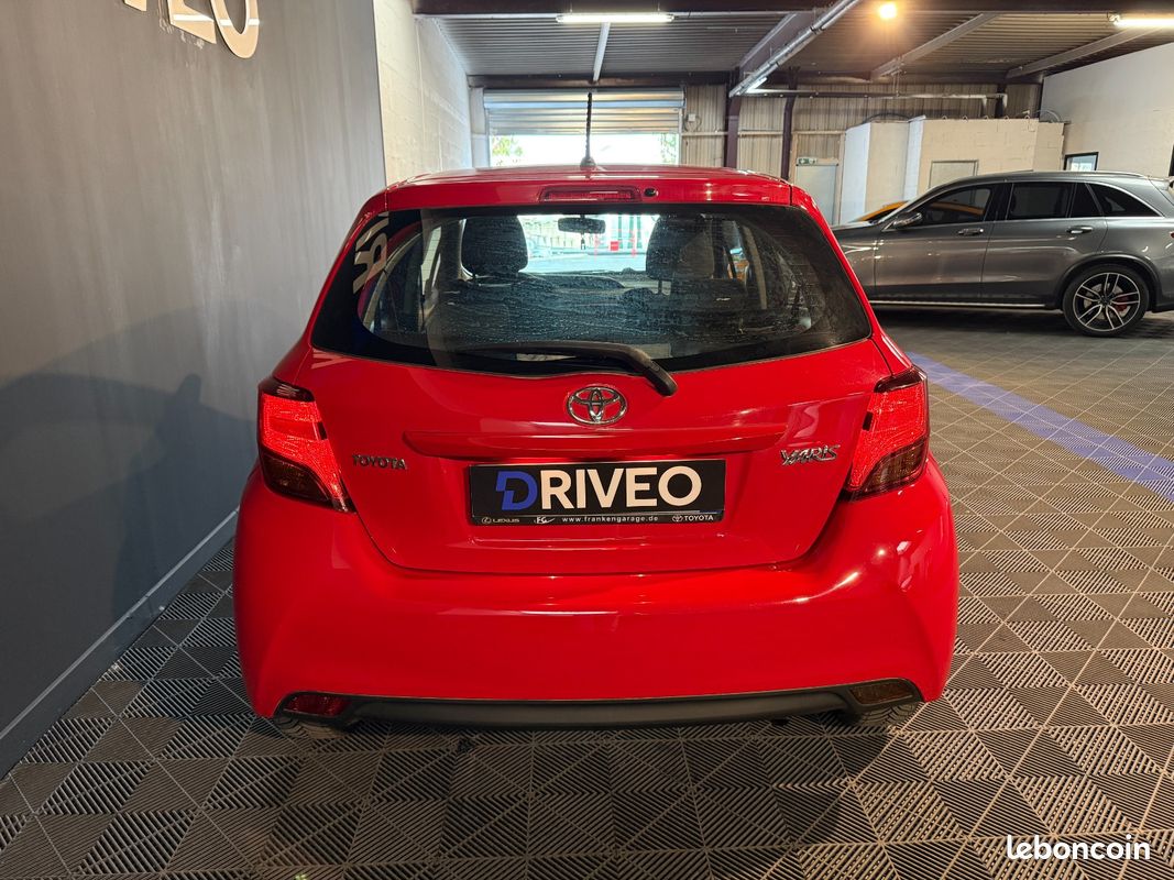 TOYOTA YARIS LCA2 69cH ACTIVE / 2EME MAIN / SUIVI COMPLET / COMMANDES AU VOLANT / CLIM (image 4)