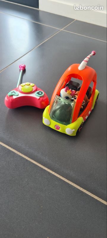 Voiture télécommandée pet shop (image 1)