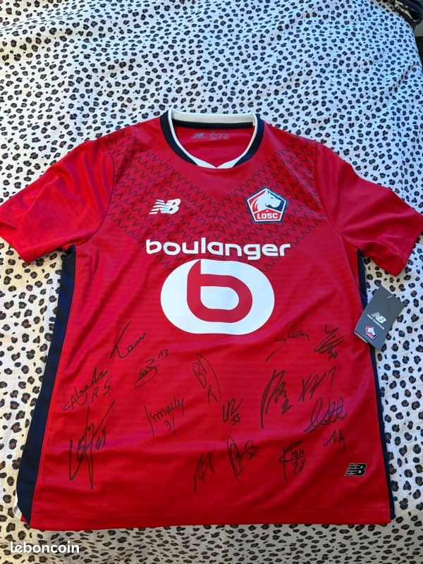 Comment avoir un maillot de foot dédicacé