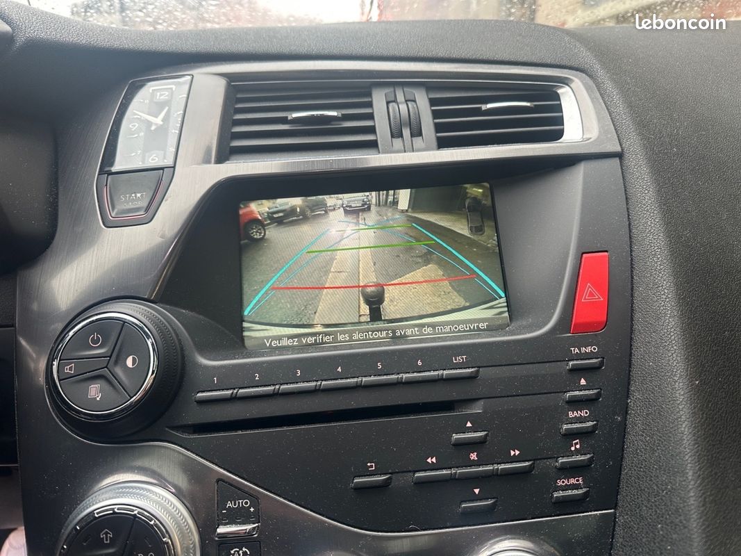CITROEN DS5 Hybrid4 Sport Chic ETG6 + Distrib NEUVE (image 14)
