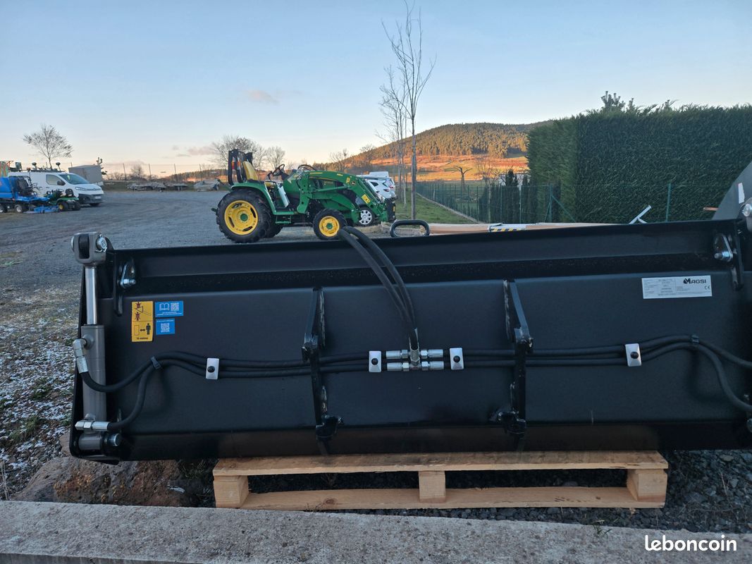 Godet drop 4 en 1 1m70 pour valet de ferme (image 4)