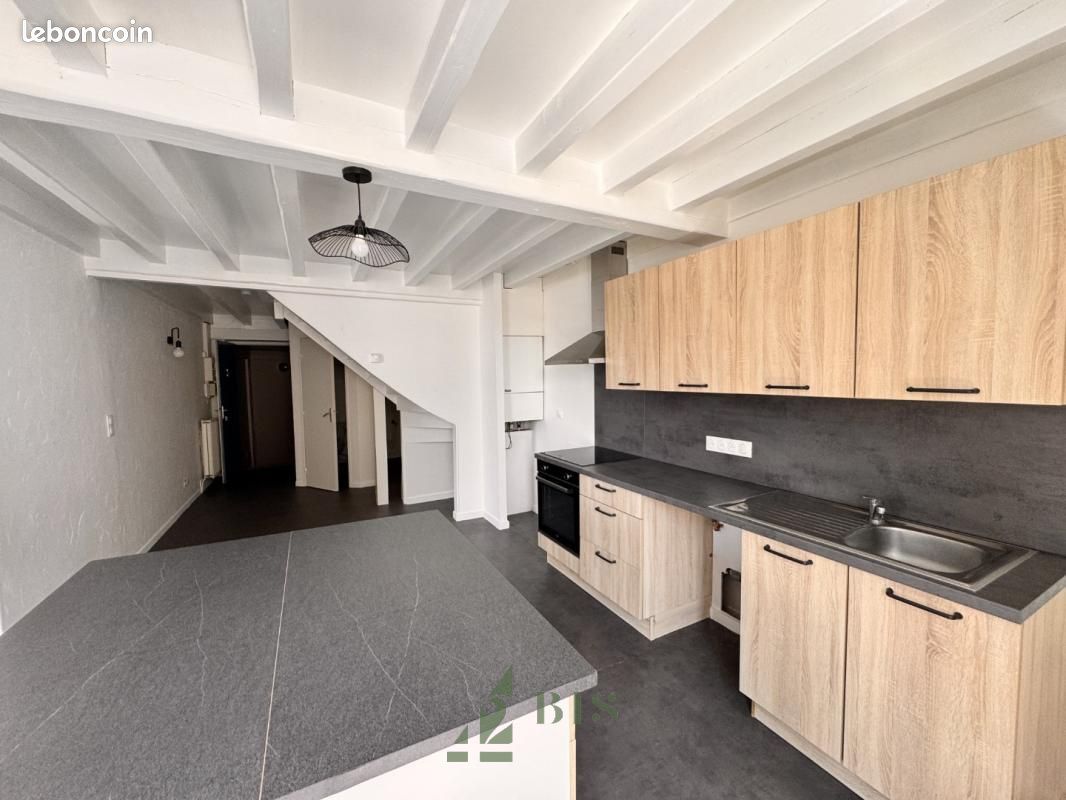 Appartement 99 m² · à Roanne · 99 m² · 625 €