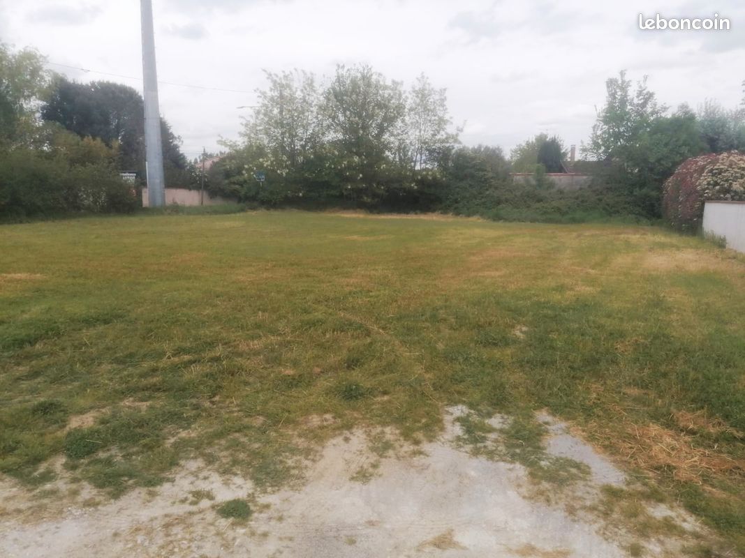 Terrain plat de 1100 m2 · à Labège · 164 900 €