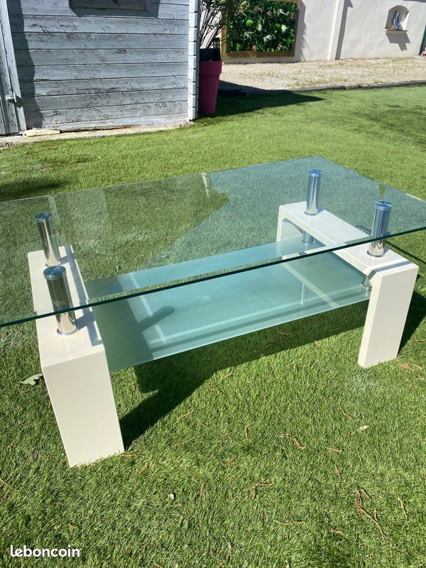 Table basse en verre (image 1)