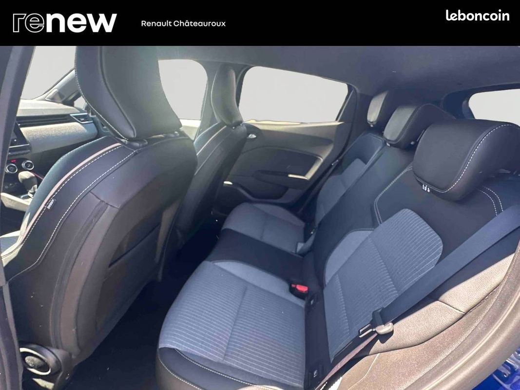 RENAULT Clio E-Tech full hybrid 145 ch GSR2 Techno (image 10)