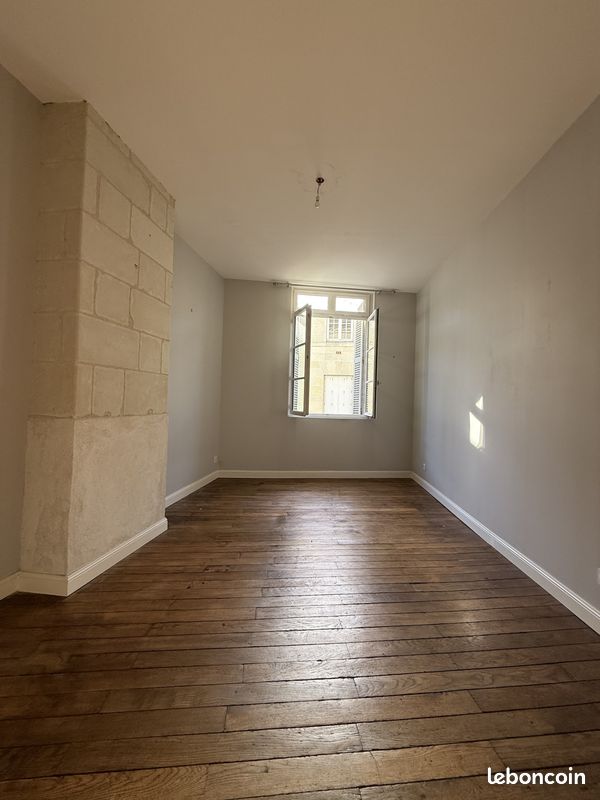 Maison a louer saumur - 10 pièce(s) - 500 m2 - Surfyn