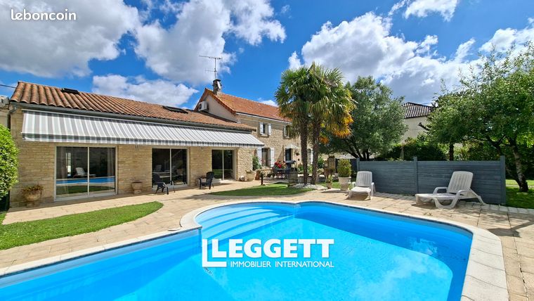 Maison 7 pièces 223 m²