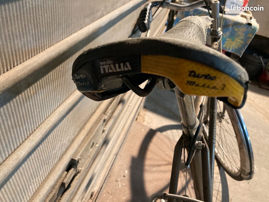 Selle Vélo Vintage Années 70/80 – Course – Acier Français – Tube Old School