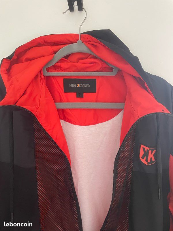 Coupe Vent Veste Foot Korner Rouge Veste Coupe-Vent FK AWK Noir/Orange