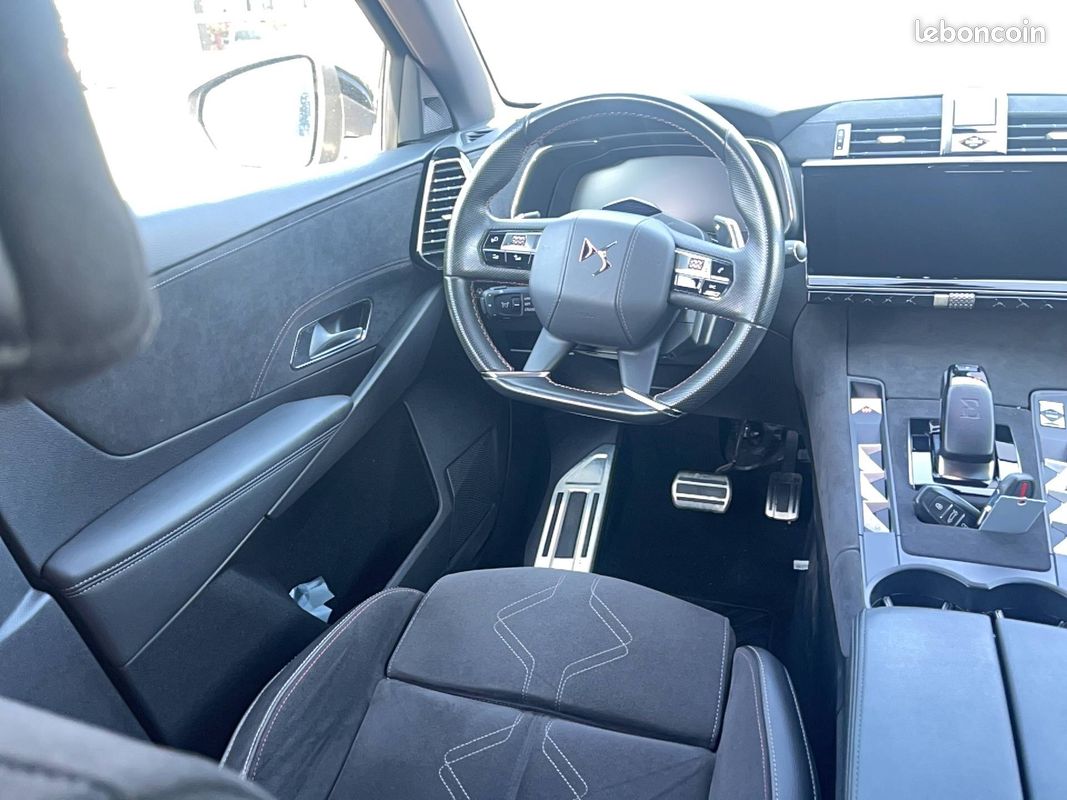 DS DS7 Crossback Hybride 300 E-Tense EAT8 4x4 Performance Line (image 9)