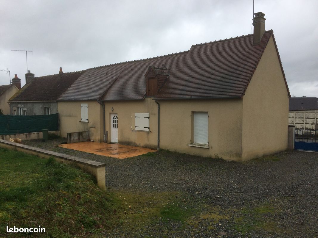 Maison 3 pièces 70 m² · à Cormes · 70 m² · 550 €
