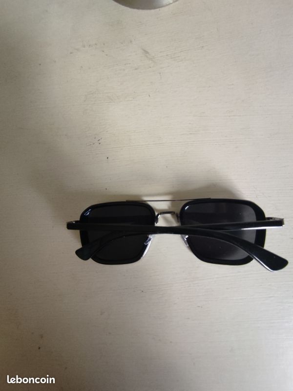 Lunettes de soleil (image 8)