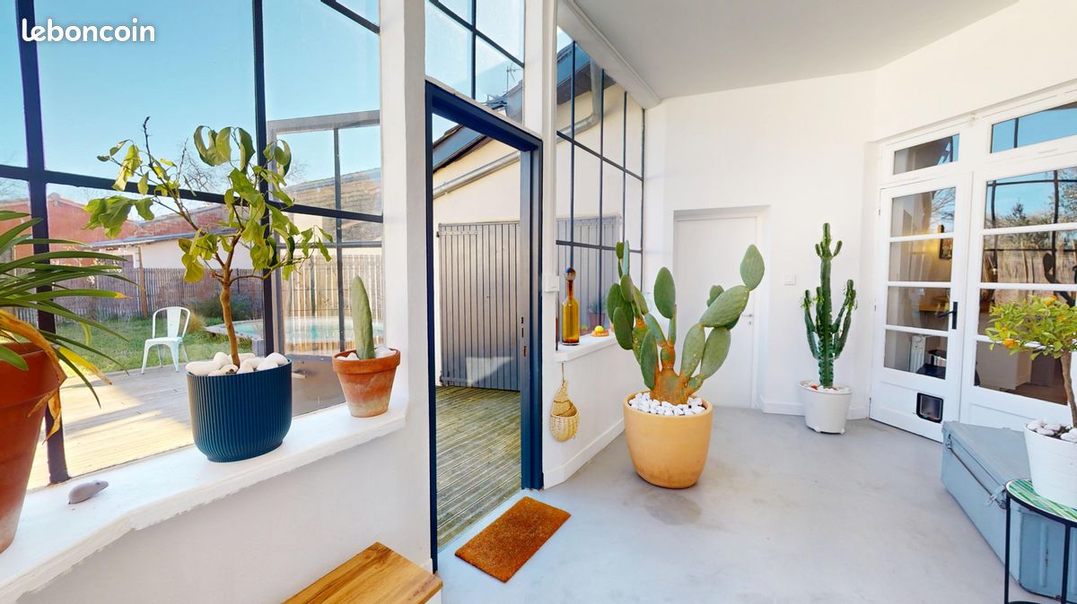 Maison 6 pièces 134 m² · à Grisolles · 134 m² · 339 000 €