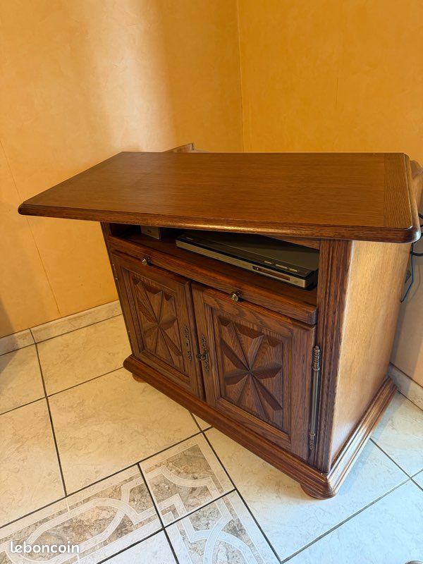 Meuble télé avec plateau pivotant (image 6)